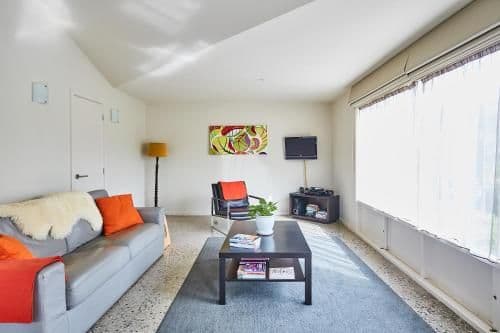 One-Bedroom Apartment - Riverside