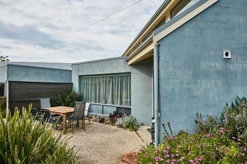Three-Bedroom Apartment - Valleyview