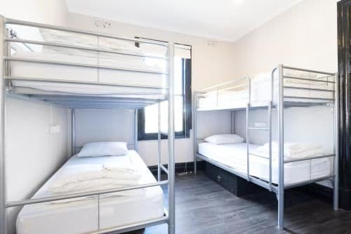 Bed in 8-Bed Mixed Dormitory Room with En suite Bathroom