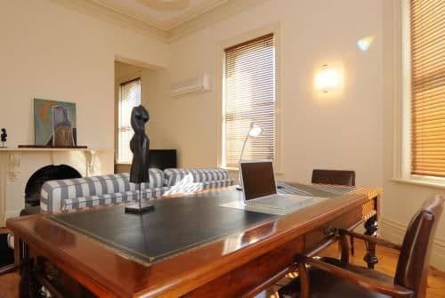 Deluxe King Suite