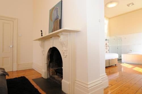 Deluxe King Suite