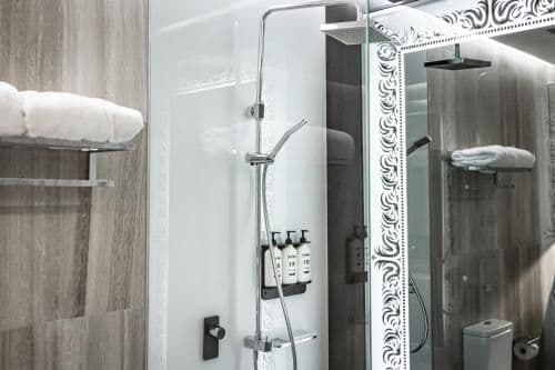 Large Heritage Suite