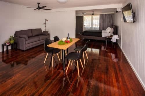 One-Bedroom Chalet (Unit 1)