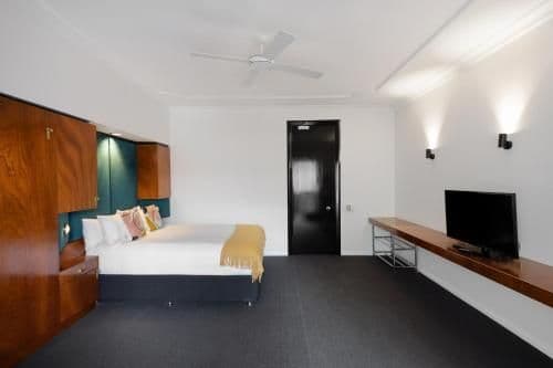 Deluxe Double Studio