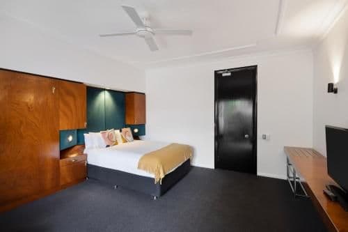 Deluxe Double Studio
