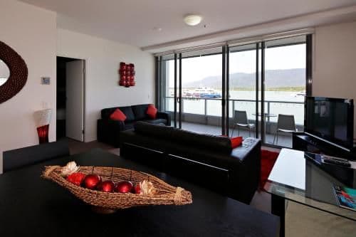 One-Bedroom Apartment with Harbour View