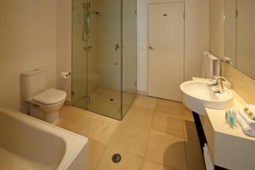 One-Bedroom Apartment with Harbour View