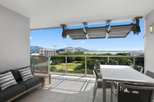 Two-Bedroom Apartment Premium Harbour View 