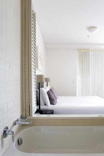 One-Bedroom Apartment with Harbour View