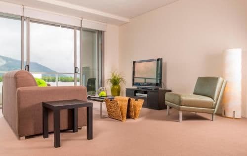 One-Bedroom Apartment with Harbour View