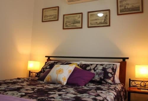 Deluxe Queen Suite