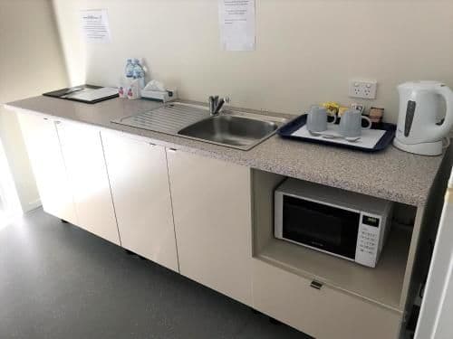 Deluxe Three-Bedroom Apartment
