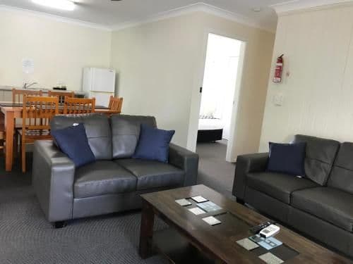 Deluxe Three-Bedroom Apartment