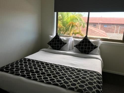 Deluxe Three-Bedroom Apartment