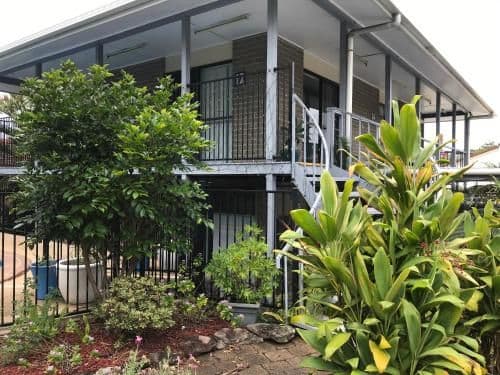 Deluxe Three-Bedroom Apartment
