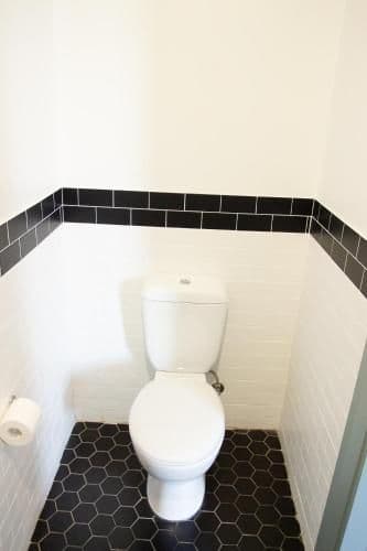 Superior King Room with Ensuite Bathroom