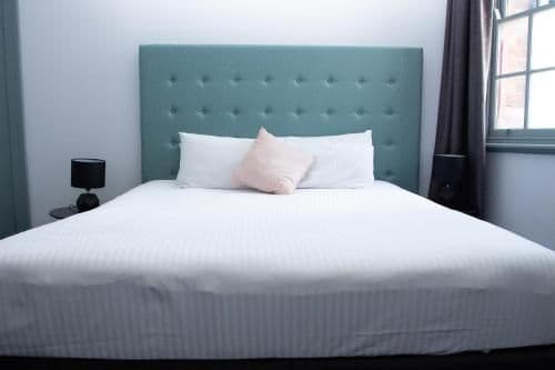 Superior King Room with Ensuite Bathroom