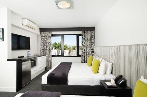 Superior King Suite with Single Bed