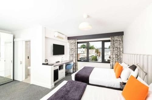 Queen Suite with Two Queen Beds