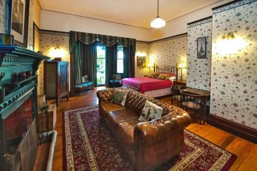 Large Queen Fireplace Suite