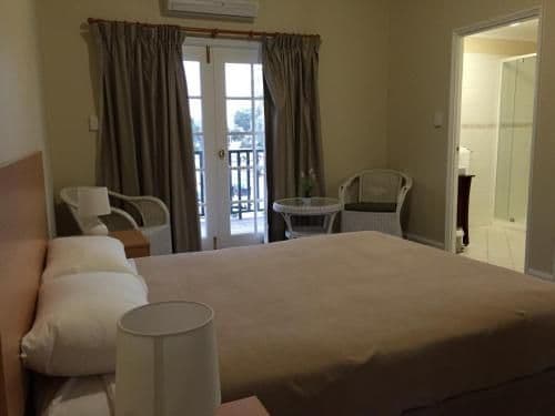 Deluxe Queen Room with Balcony