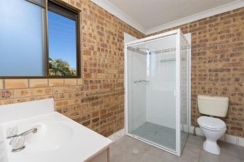 Queen and Single room Ground floor