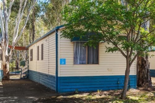 Deluxe Spa Cabin