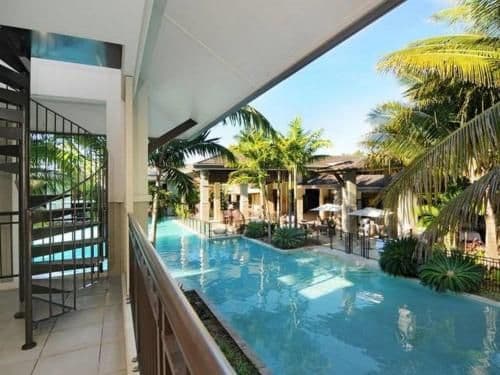 Three-Bedroom Penthouse Apartment with Balcony