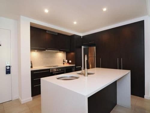 Three-Bedroom Penthouse Apartment with Balcony