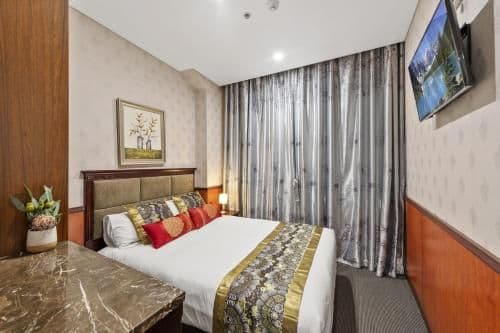 Queen Room