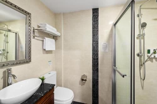 Twin Room with City View