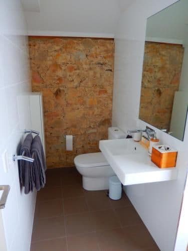 Deluxe Queen Suite