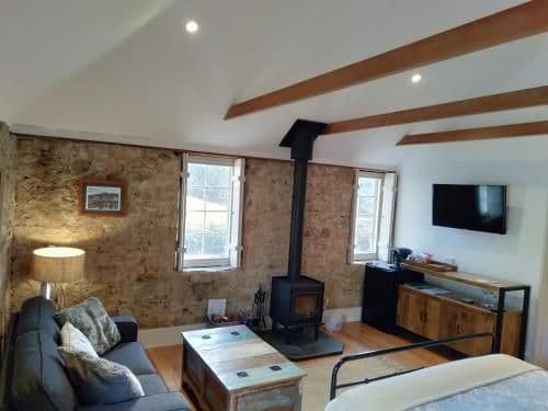 Deluxe Queen Suite