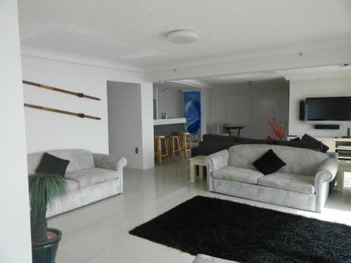 Superior Three-Bedroom Apartment with Ocean View