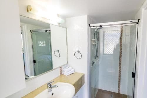 Three Bedroom Apartment Ocean Views Lower Level