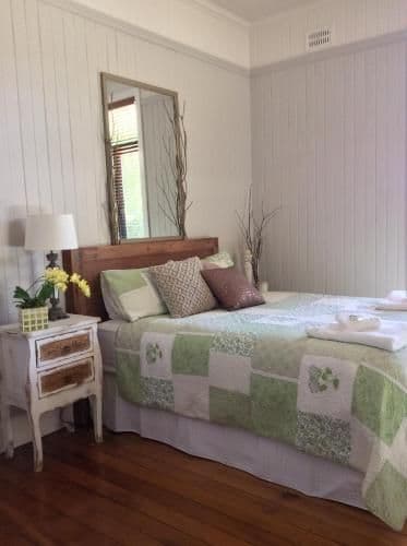 Deluxe Queen Suite