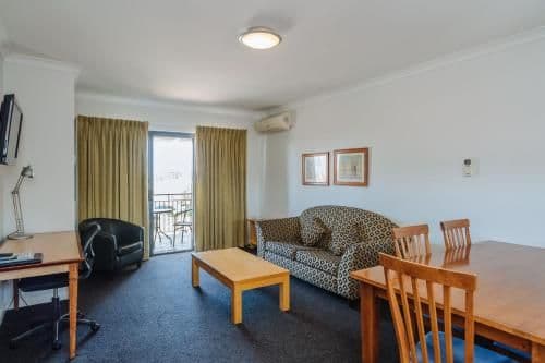 Suite with Spa Bath