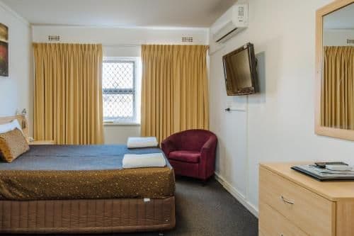 Standard Queen Room