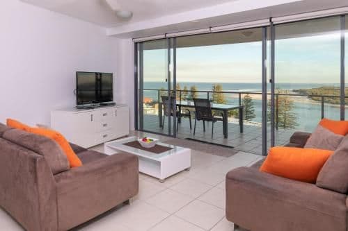 Three-Bedroom Apartment with Premium Ocean View