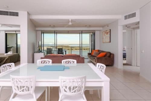 Three-Bedroom Apartment with Premium Ocean View