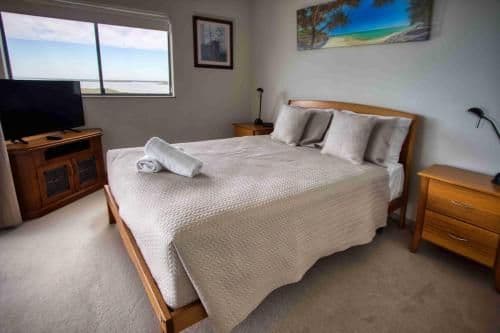 Three-Bedroom Apartment with Premium Ocean View
