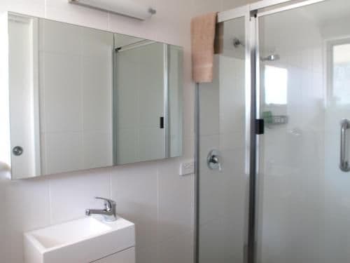 Three-Bedroom Guesthouse with Access to Separate Kitchen and Lounge