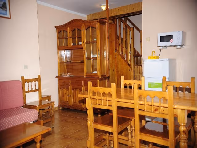 STUDIO CAPACITY 6