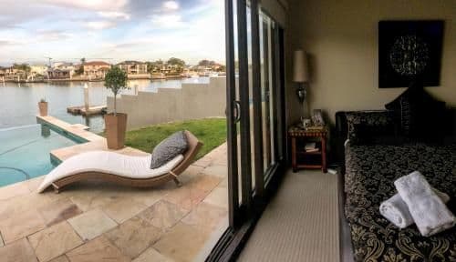 King Suite with Pool View