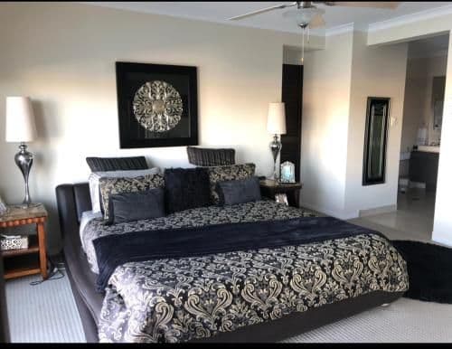 King Suite with Pool View