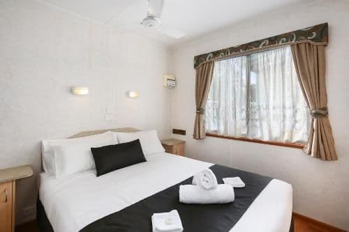 One-Bedroom Cabin