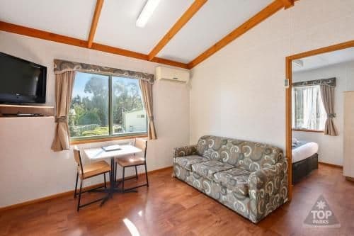 One-Bedroom Cabin