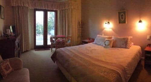 Double or Twin Room with Private Bathroom