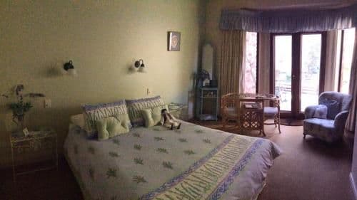 Double or Twin Room with Private Bathroom