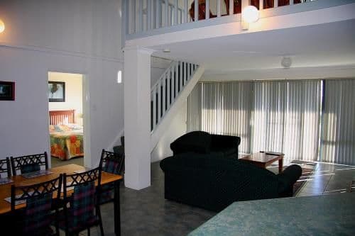 Two-Bedroom Villa with Spa Bath and Fireplace